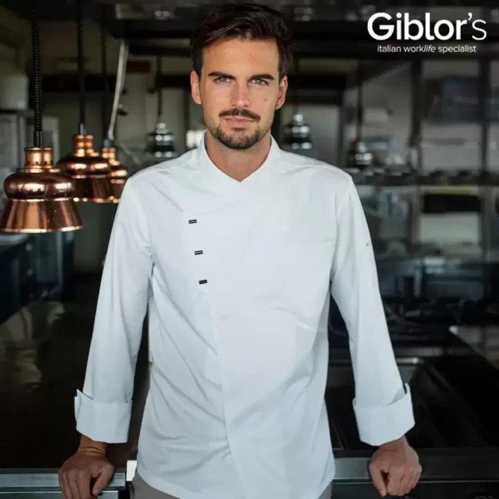 Linato-Giblors-Emanuel-K8G00730.webp